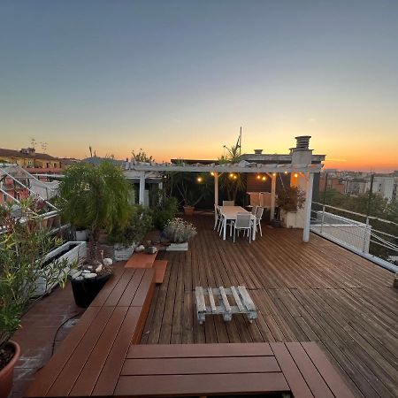 Rooftop In Historical Center Apartment โบโลญญา ภายนอก รูปภาพ